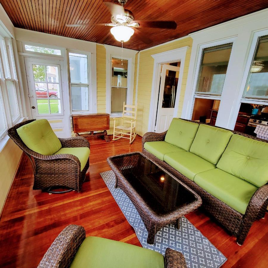 Charming Restored 1891 House Fort Atkinson Esterno foto